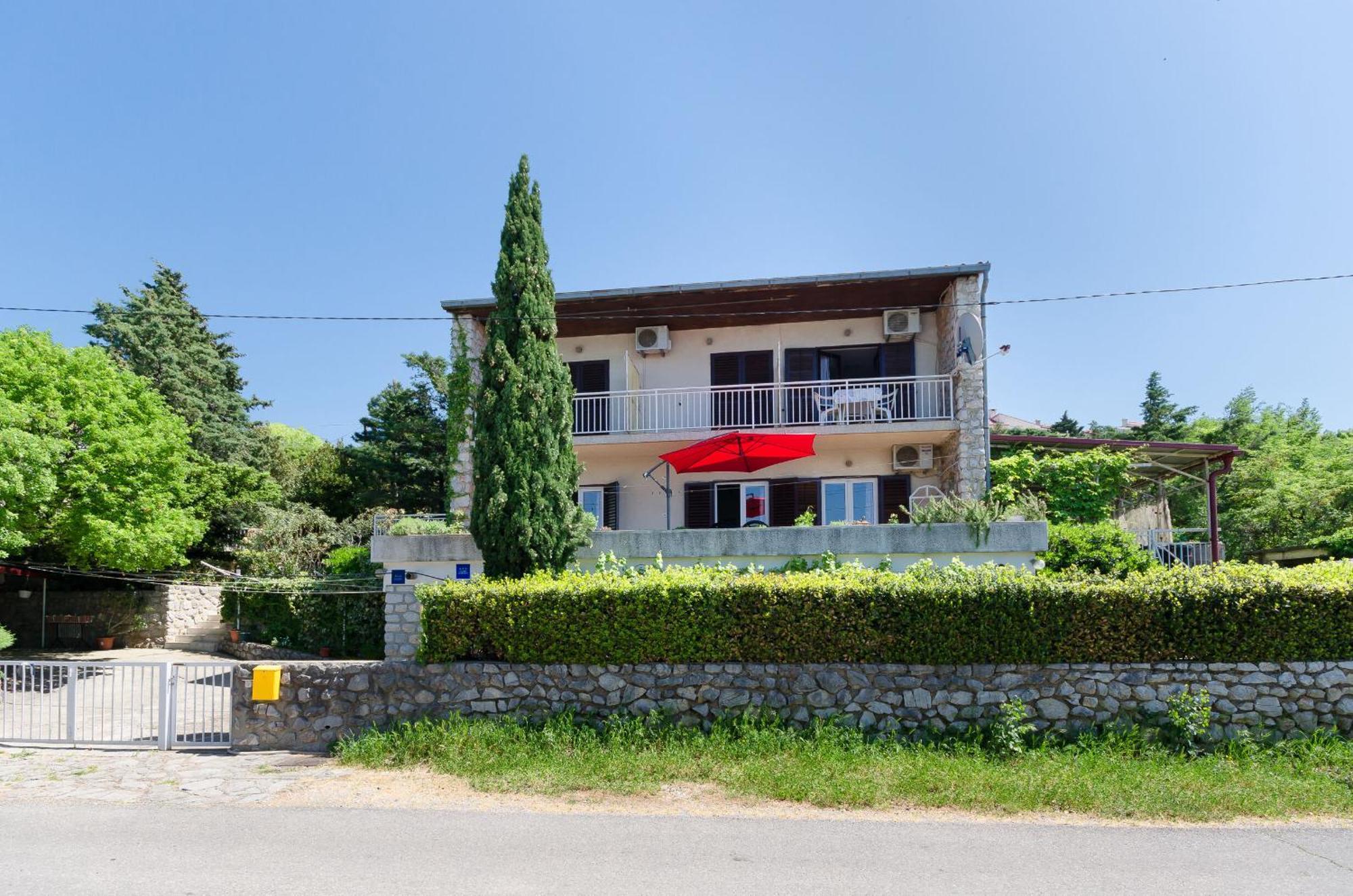 Apartments And Room Luka Klenovica Exterior photo