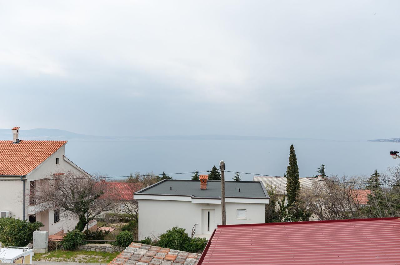 Apartments And Room Luka Klenovica Exterior photo