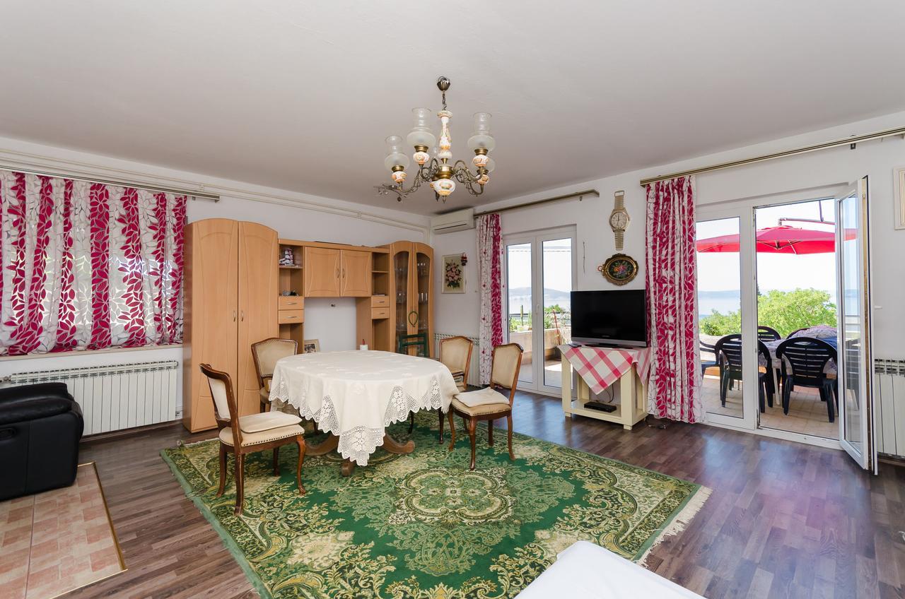 Apartments And Room Luka Klenovica Exterior photo
