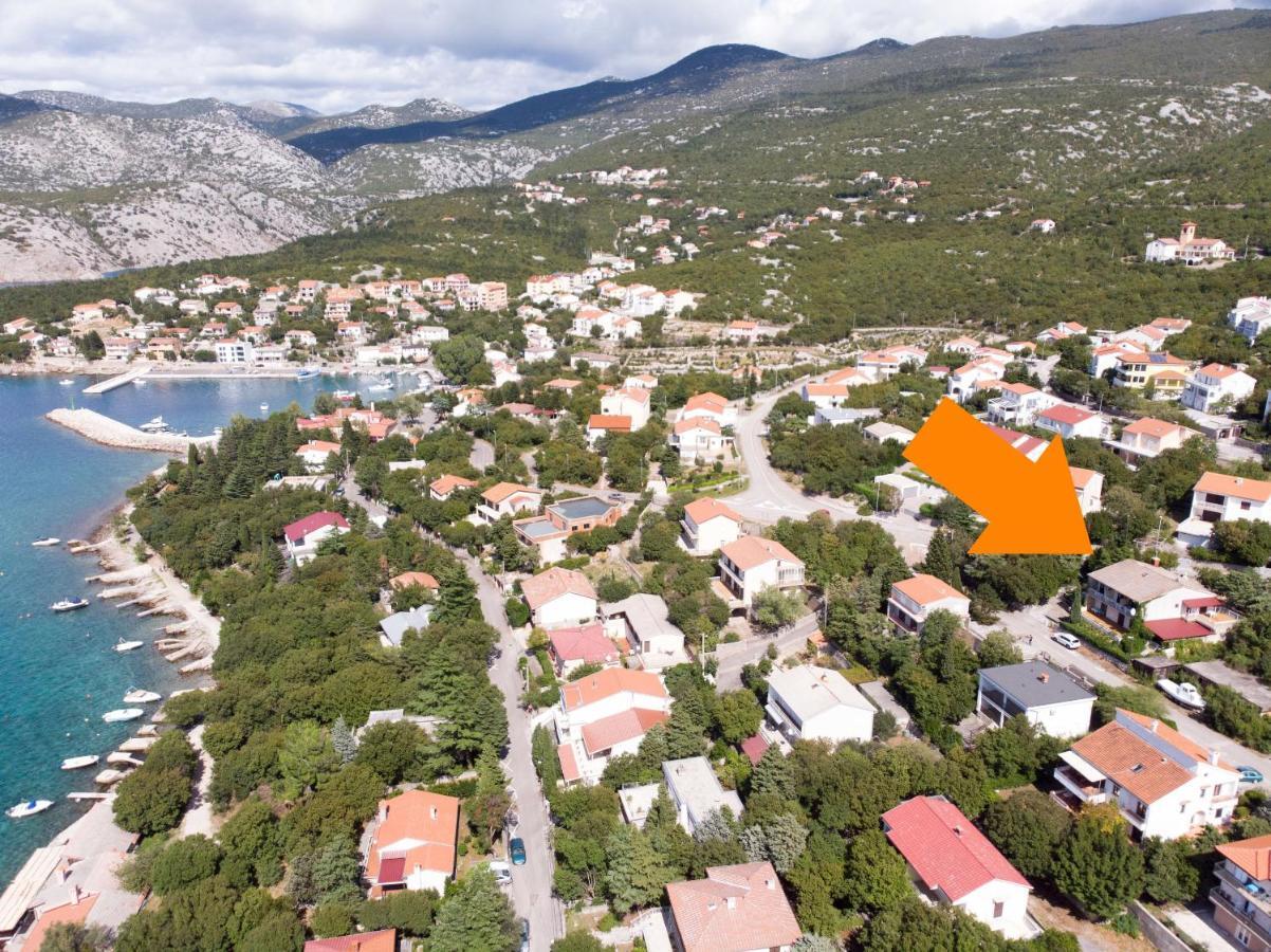 Apartments And Room Luka Klenovica Exterior photo